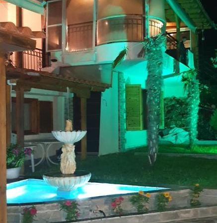 Privilege Suites Nea Kallikrateia Dış mekan fotoğraf